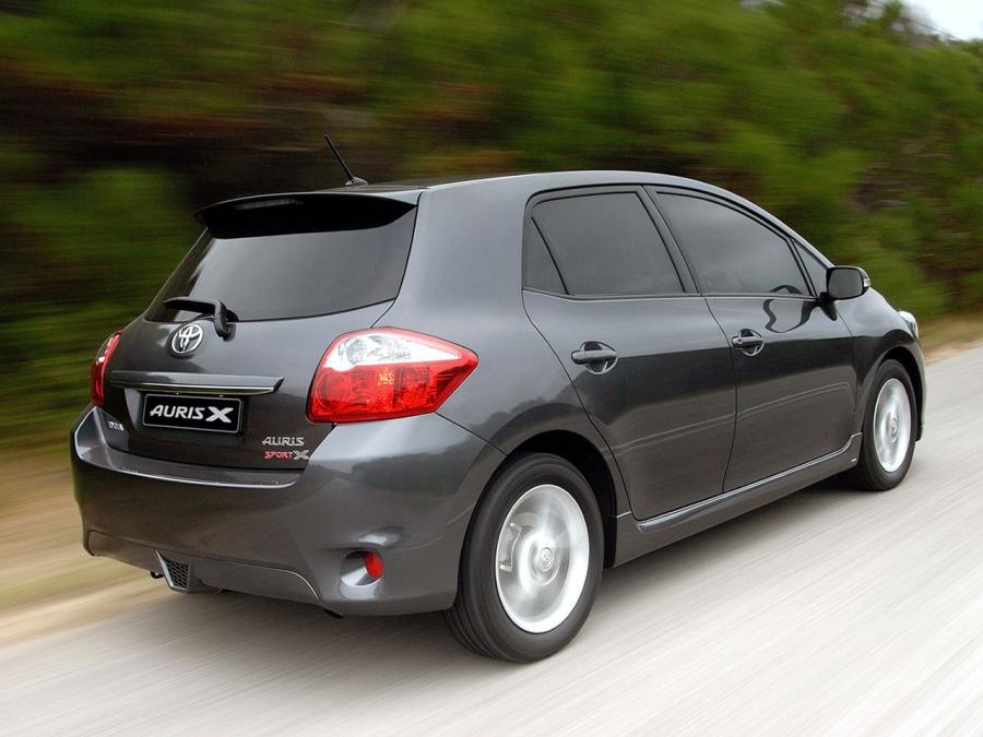  Toyota Auris Sport X 2010 года  (ZA) (фото 8 из 20)